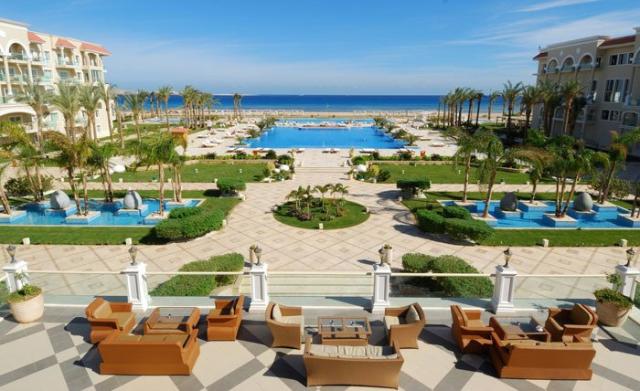 Premier Le Reve Hotel