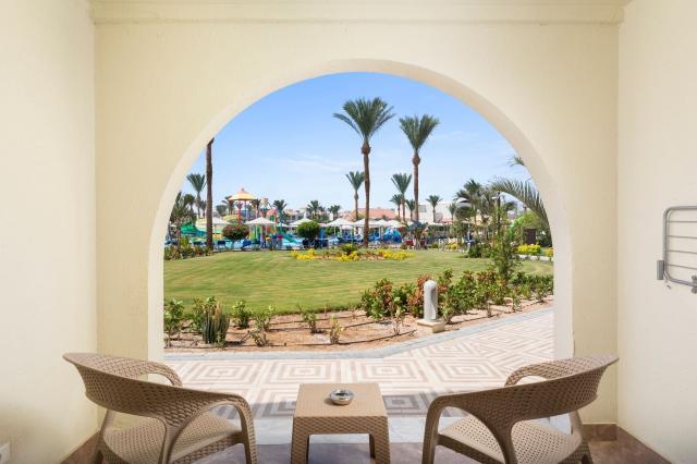  Dana Beach Resort 