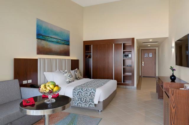  Dana Beach Resort 