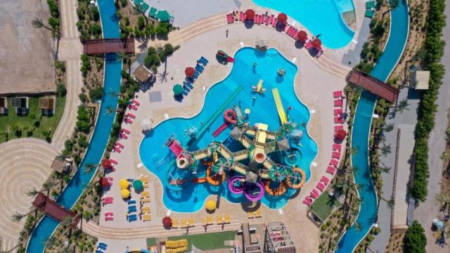 Blend Club Aqua Resort