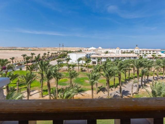 Al Kasr Sahl Hasheesh