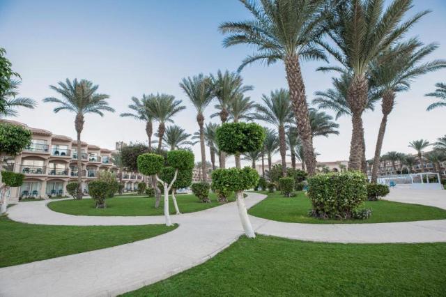 Pyramisa Sahl Hasheesh Resort