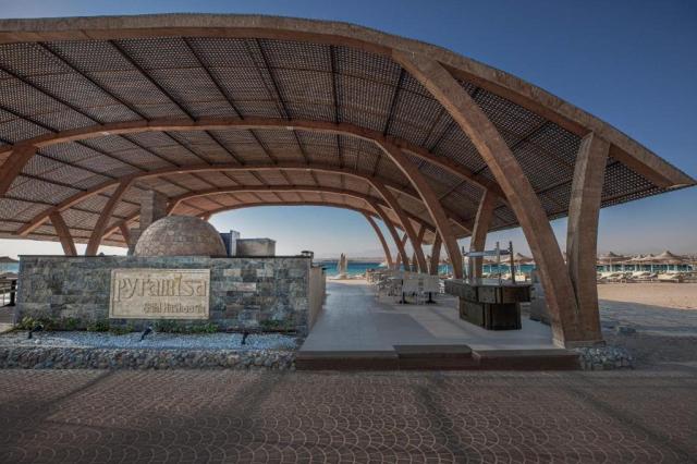 Pyramisa Sahl Hasheesh Resort