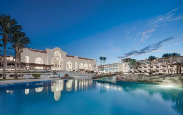 Pyramisa Sahl Hasheesh Resort