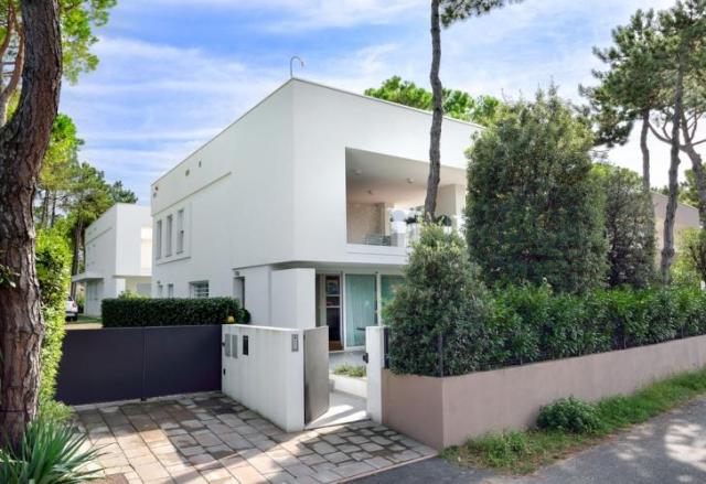 Summer Villas
