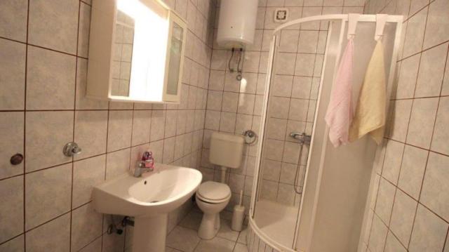 Iko A4 sjever 3.kat kupatilo(28).jpg