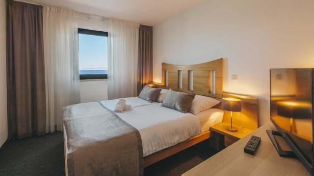 16_Aminess_Veya_Hotel_ex_Hotel_Jadran_Rooms_Comfort seaview.jpg