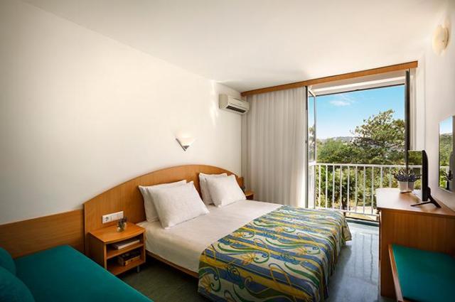 Sunny Hotel