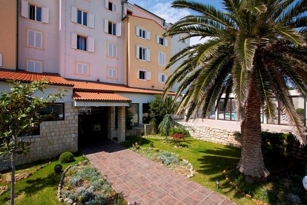 Hotel International - Rab Város - Nyaralás Rab-szigeten