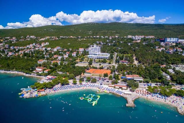 Exterior_hotel Omorika (1).jpg