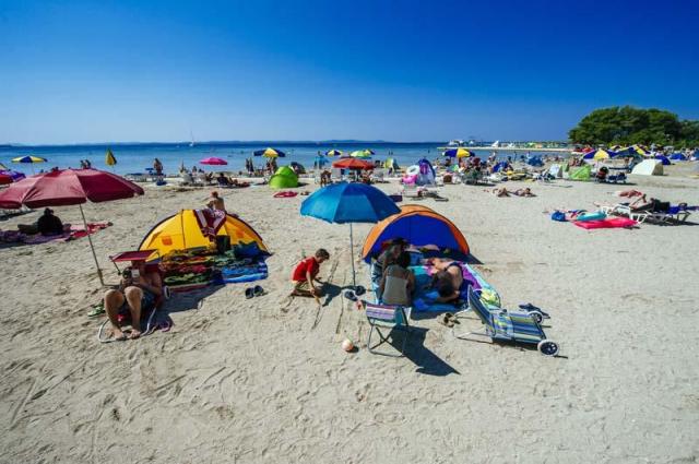 Beach 06.jpg