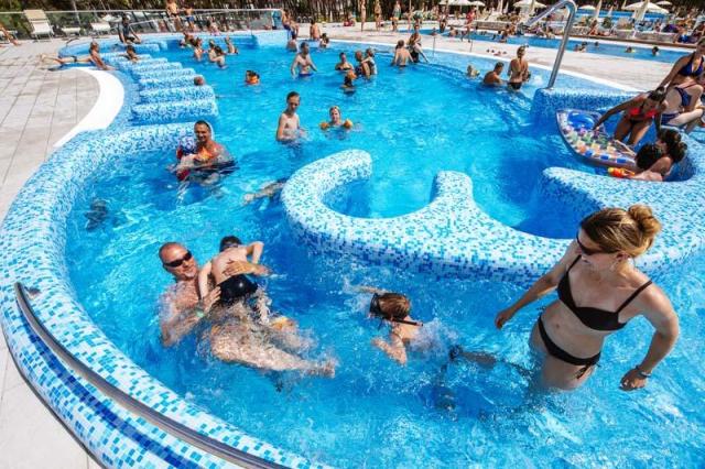Pools 18.jpg