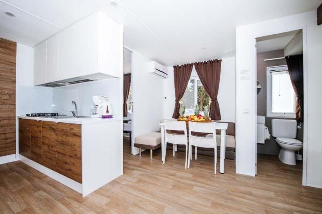 Mobile homes 02 Superior.jpg
