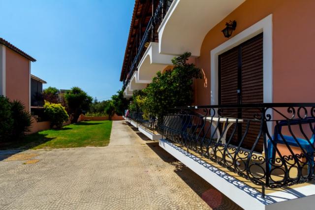 Villa Socrates