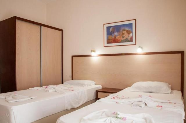 Ekavi Apartments