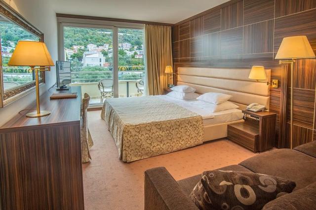 Hotel Palas - Petrovac
