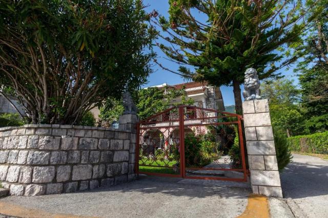 Villa Popovic