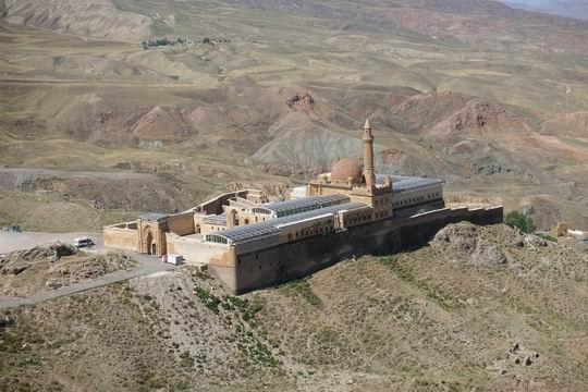 Kappadókia, Noé és Ábrahám-emlékhelyek, Nemrut- és Ararát-hegy