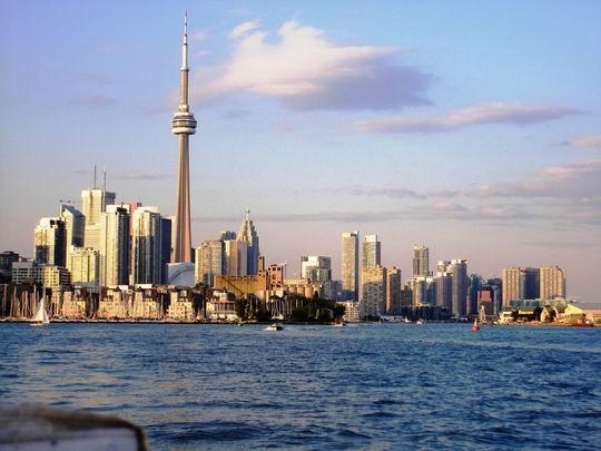 Az USA és Kanada nagyvárosaival és a Niagara-vízeséssel