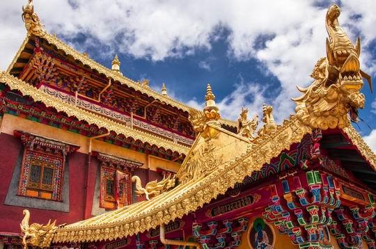 Chongqing – Jangce – Yichang – Kunming – Lijiang – Shangri-La