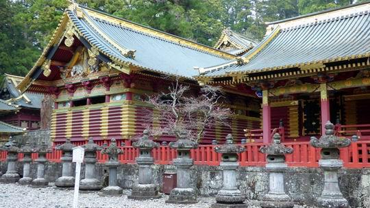 Tokió – Nikko – Fuji – Hakone – Kyoto – Hiroshima – Nara – Osaka