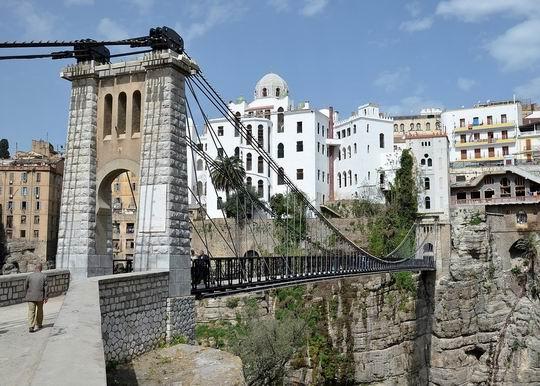 Körutazás a Mediterráneum történelmi emlékekben és természeti látnivalókban gazdag országában