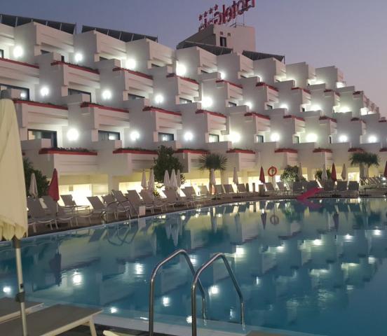 Alexandre Hotel Gala