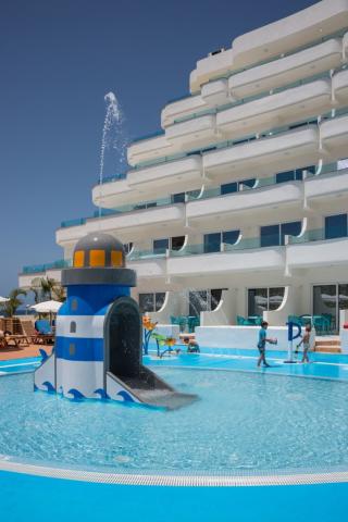 HOVIMA La Pinta Beachfront Family Hotel