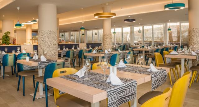 HOVIMA La Pinta Beachfront Family Hotel