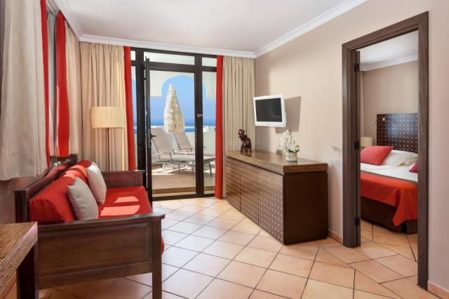 Hotel Seaside Sandy Beach