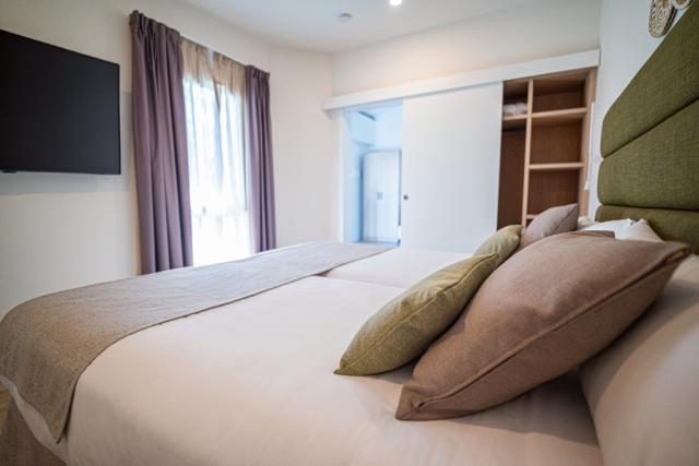 Hl Miraflor Suites
