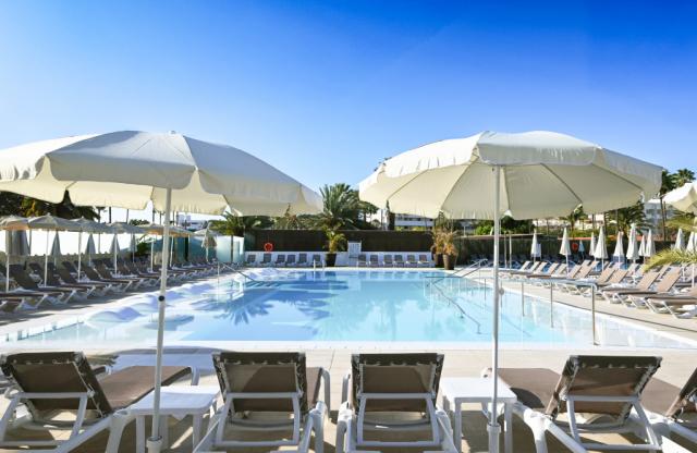 Hl Miraflor Suites