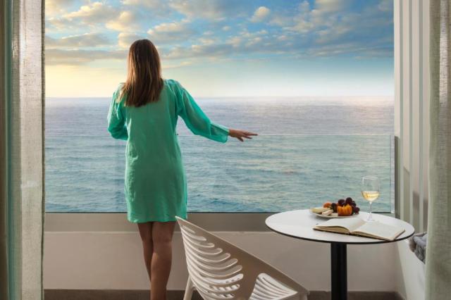 Atlantic Mirage Suites And Spa
