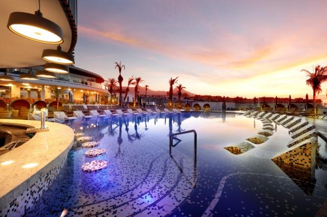 Hard Rock Hotel Tenerife