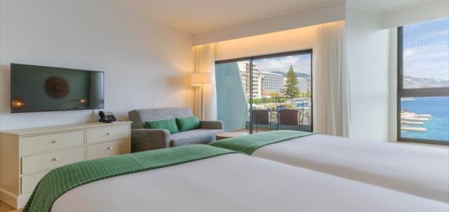 Pestana Palms