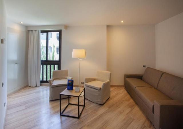 Corallium Beach Hotel
