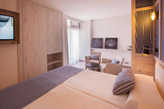 Corallium Beach Hotel