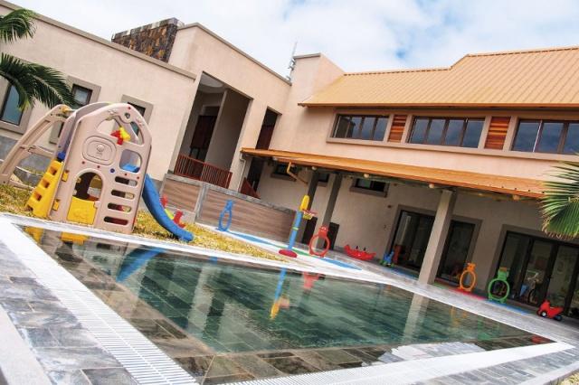 Crystals Beach Resort Belle Mare