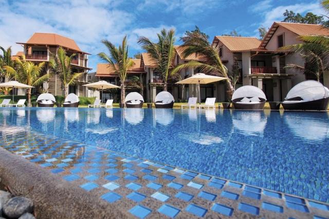 Crystals Beach Resort Belle Mare