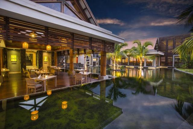 Crystals Beach Resort Belle Mare