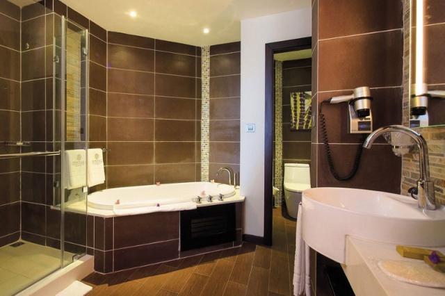 Crystals Beach Resort Belle Mare