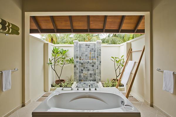 Superior_Room_Bathroom
