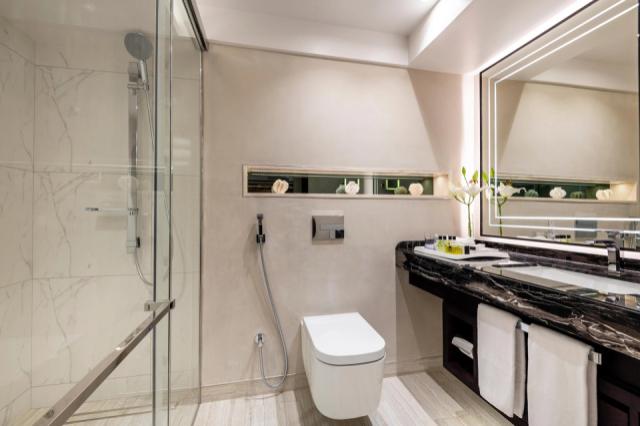 intercontinental-muscat-6039370638-3x2