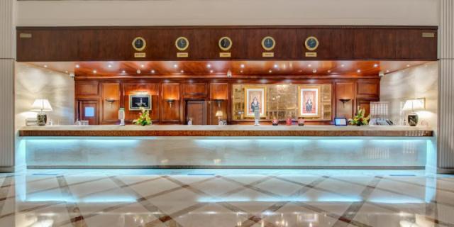 intercontinental-muscat-7781990172-2x1