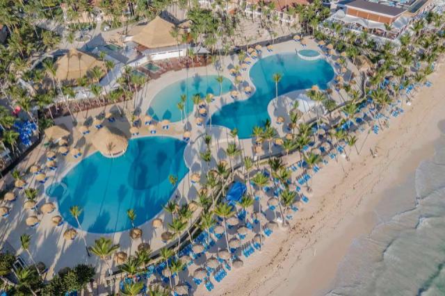 Bahia Principe Grand Punta Cana-piscina-1-retocada