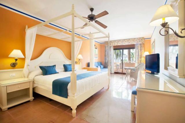 Bahia Principe Grand Punta Cana-bp-puntacana-room-juniorsuitesu