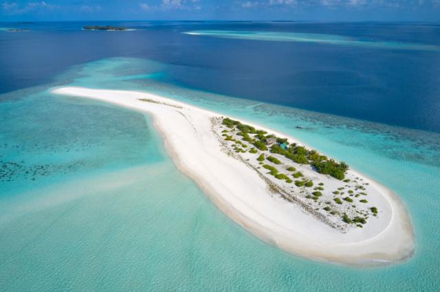 Royal Island - Sandbank - Aerial - 4K