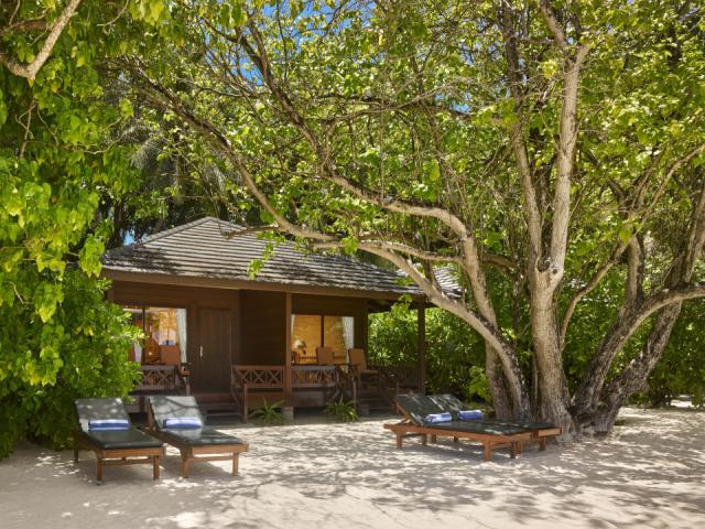 Royal Island - Beach Villa - Exterior - 4K