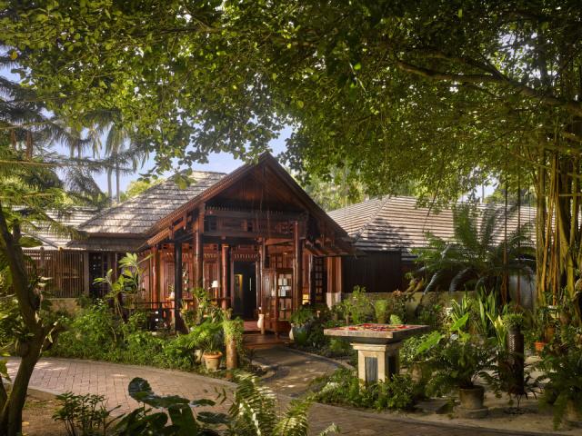 Royal Island - Araamu Spa - Exterior - 4K