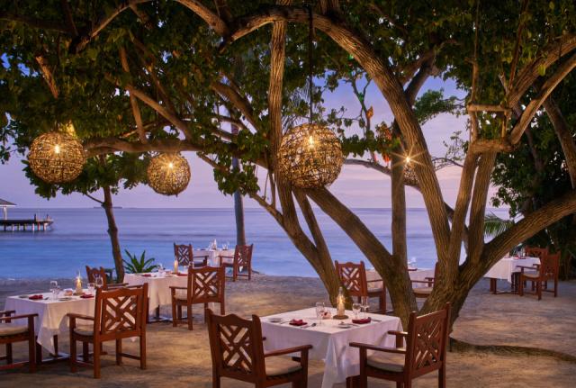 Royal Island - Raabondhi Restaurant - View - 4K